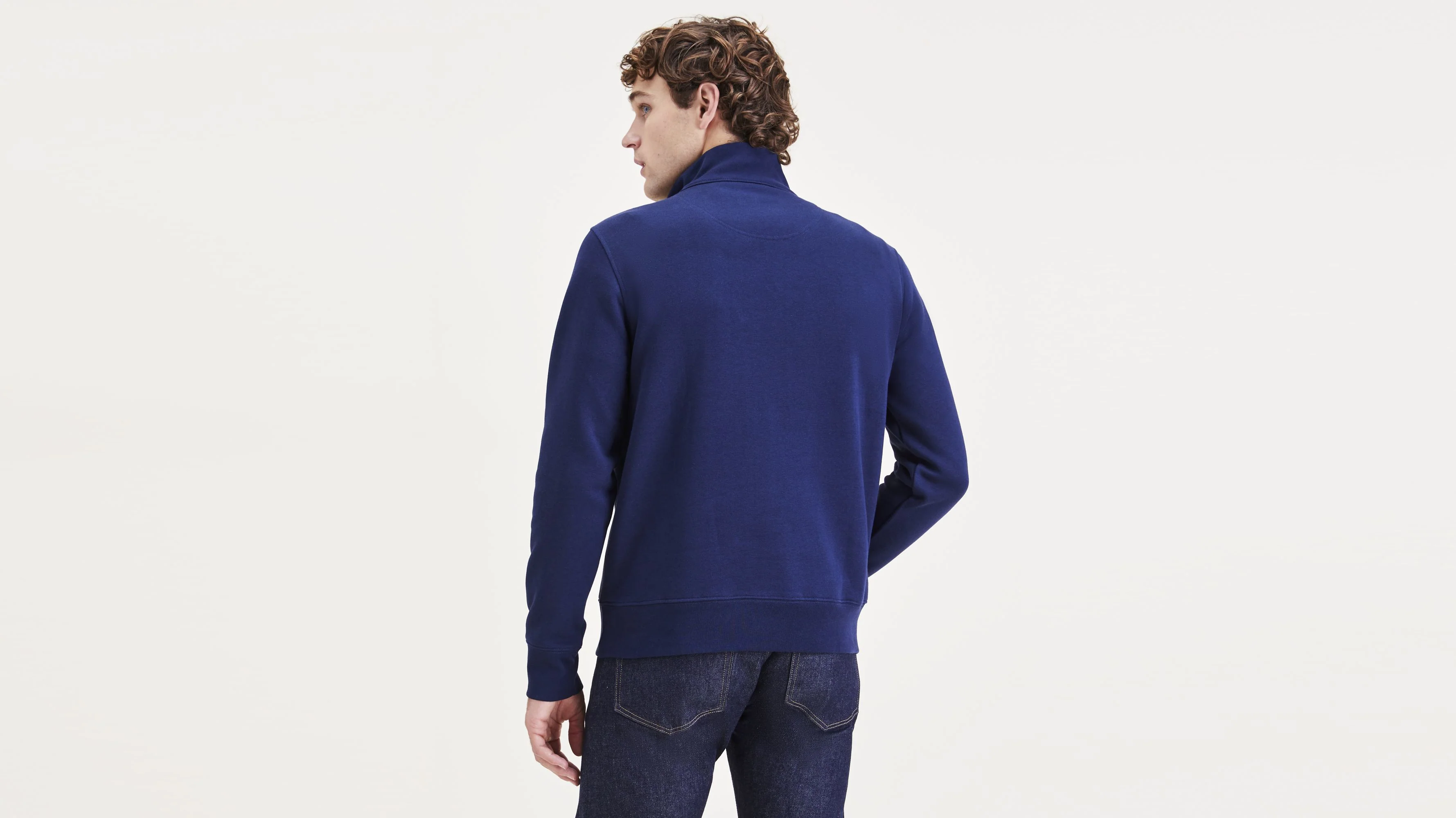 Men's Regular Fit Quarter-Zip Fleece - Image 2