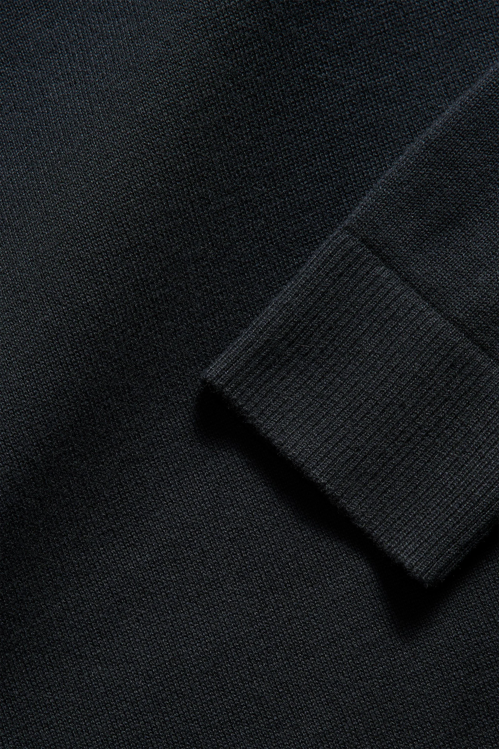 V Neck Sweater - Image 5